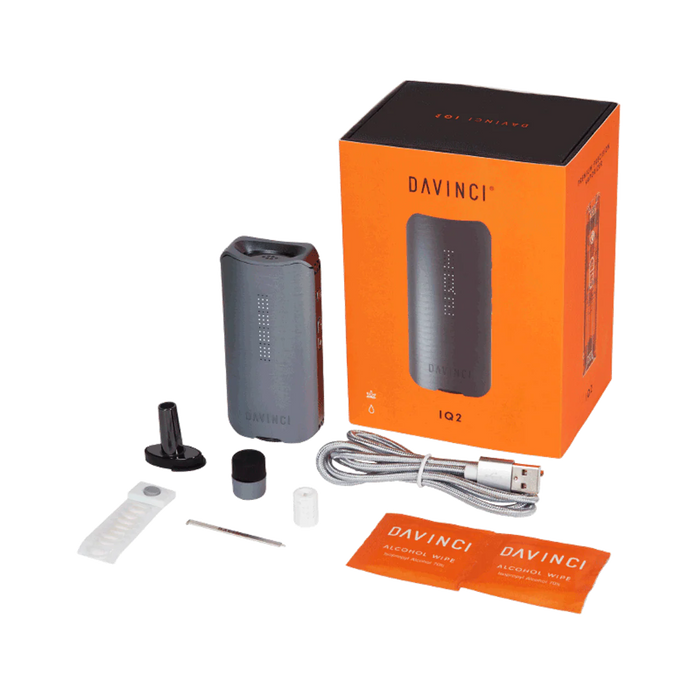 DaVinci IQ2 portable vaporizer for dry herb and concentrate with complete accessories in VIVANT online vaporizer shop
