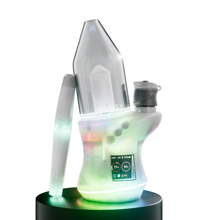 Focus V Carta 2 Deluxe Kit featuring fast heating and customizable settings, shop online at Vivant Vaporizers.